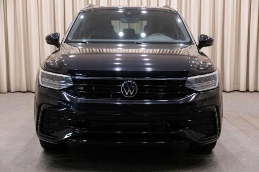 2022 Volkswagen Tiguan 2.0T SE R-Line Black 4MOTION
