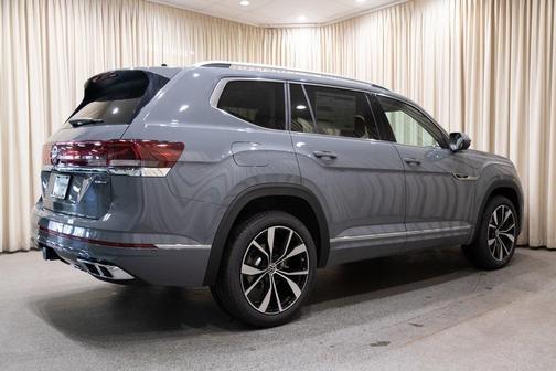 2026 Volkswagen Atlas 2.0T SEL Premium R-Line 4MOTION