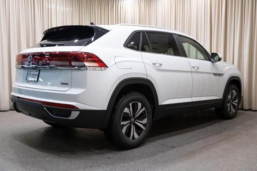 2026 Volkswagen Atlas Cross Sport 2.0T SE