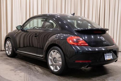 2013 Volkswagen Beetle 2.0T Fender Edition