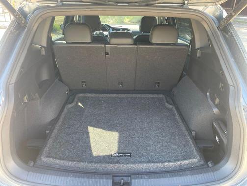 Silver 2023 Volkswagen Tiguan 2.0T SEL R-Line 4MOTION