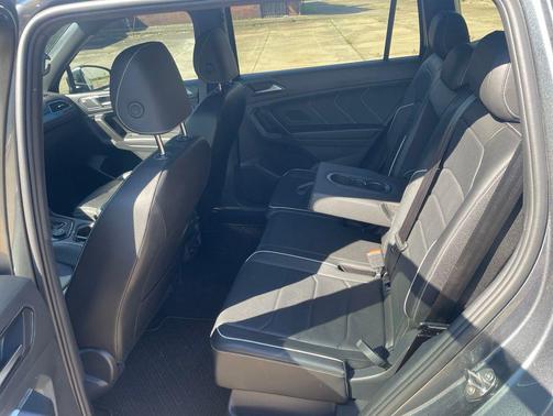 Silver 2023 Volkswagen Tiguan 2.0T SEL R-Line 4MOTION