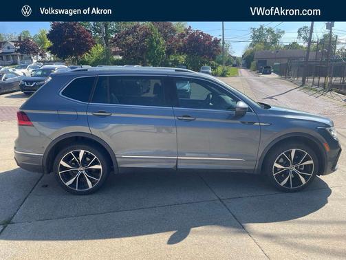 Silver 2023 Volkswagen Tiguan 2.0T SEL R-Line 4MOTION
