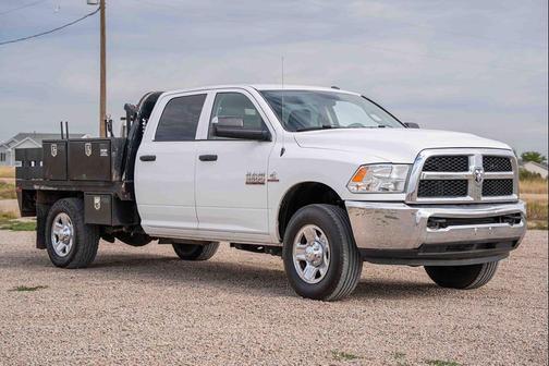 2018 RAM 3500 Tradesman Crew Cab 4x4 8' Box