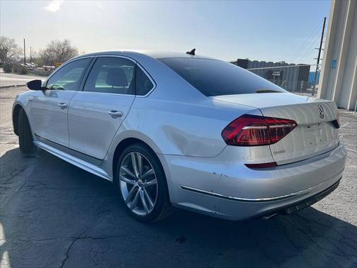 2017 Volkswagen Passat 1.8T R-Line w/Comfort