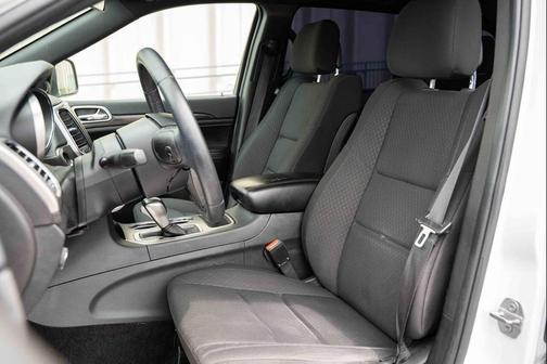 2018 Jeep Grand Cherokee Laredo E