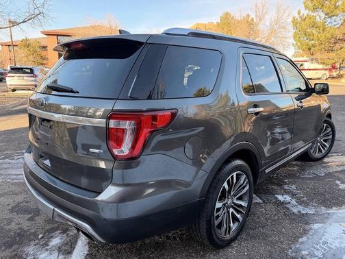 2017 Ford Explorer Platinum