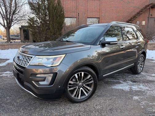 2017 Ford Explorer Platinum