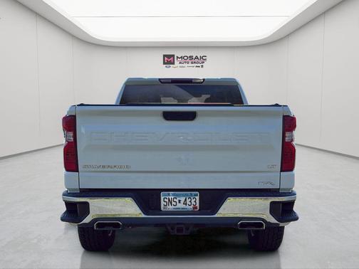 Summit White 2023 Chevrolet Silverado 1500 LT