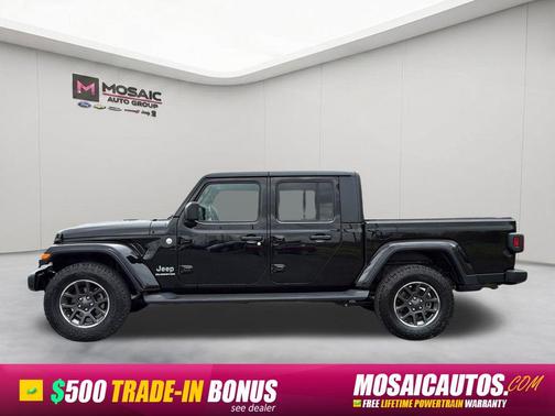Black Clearcoat 2021 Jeep Gladiator Overland