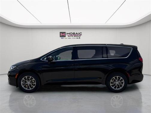 2025 Chrysler Pacifica L