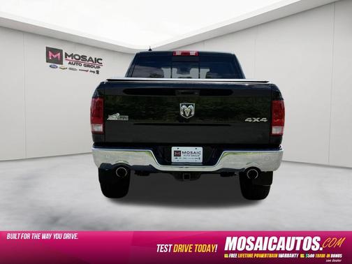 Brilliant Black Crystal Pearlcoat 2016 RAM 1500 Big Horn