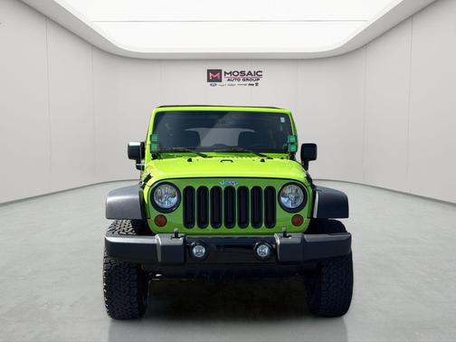 Gecko Pearlcoat 2013 Jeep Wrangler Unlimited Sport