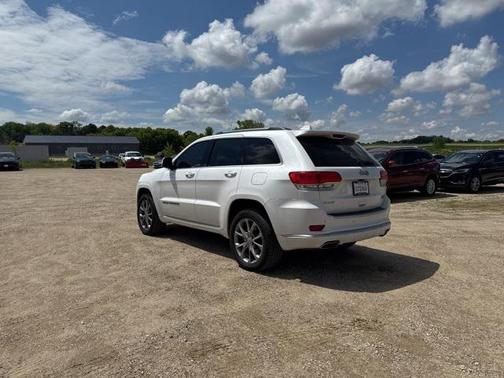 2020 Jeep Grand Cherokee Summit