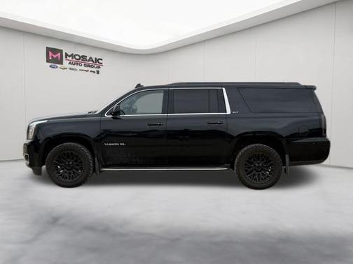 Onyx Black 2018 GMC Yukon XL SLT