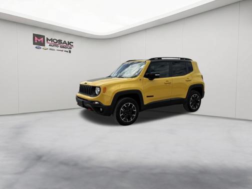 Solar Yellow Clearcoat 2023 Jeep Renegade Trailhawk