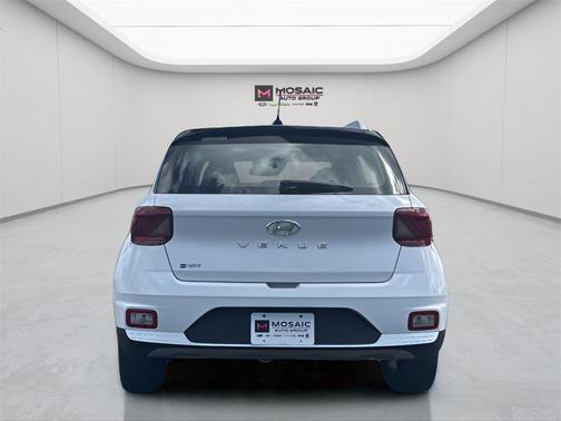 2024 Hyundai VENUE Limited