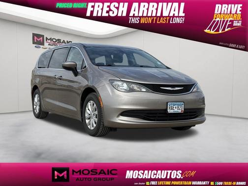 Molten Silver 2017 Chrysler Pacifica Touring