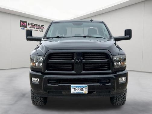 Brilliant Black Crystal Pearlcoat 2017 RAM 3500 Big Horn Crew Cab 4x4 6'4' Box