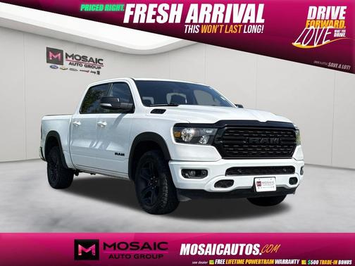 Bright White Clearcoat 2022 RAM 1500 Big Horn/Lone Star