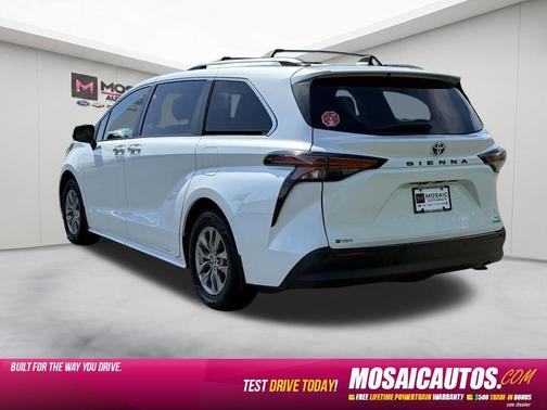 Wind Chill Pearl 2022 Toyota Sienna XLE