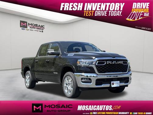 Diamond Black Crystal Pearlcoat 2026 RAM 1500 Big Horn/Lone Star