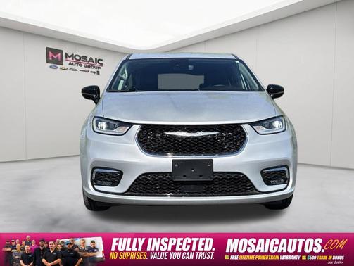 Silver Mist Clearcoat 2024 Chrysler Pacifica Touring L