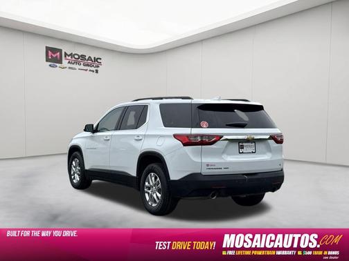 Summit White 2021 Chevrolet Traverse LT Cloth