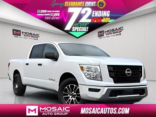 2023 Nissan Titan SV