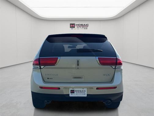 2014 Lincoln MKX Base