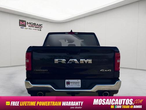 Diamond Black Crystal Pearlcoat 2026 RAM 1500 Big Horn/Lone Star