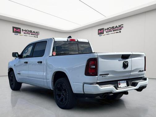 Bright White Clearcoat 2026 RAM 1500 Big Horn/Lone Star