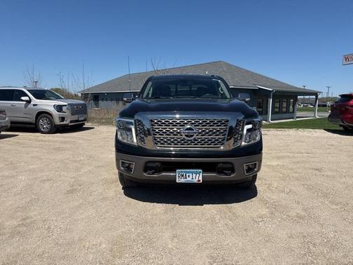 2017 Nissan Titan Platinum Reserve