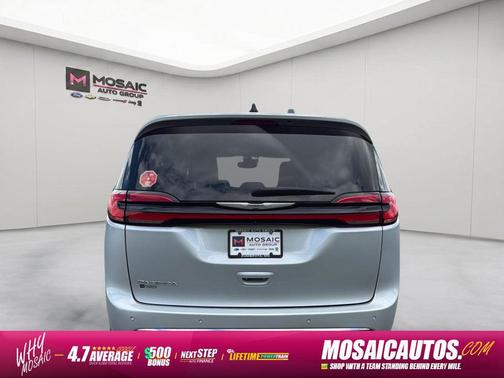 Silver Mist Clearcoat 2023 Chrysler Pacifica Touring L