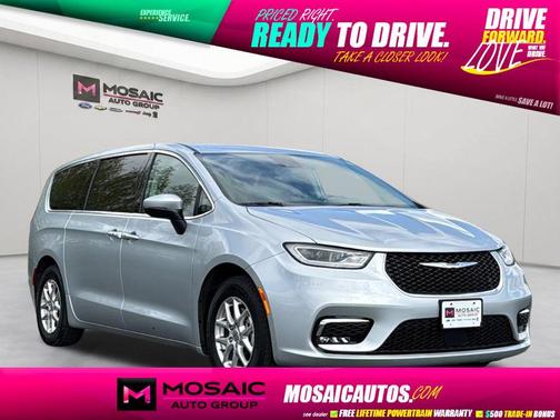 Silver Mist Clearcoat 2023 Chrysler Pacifica Touring L