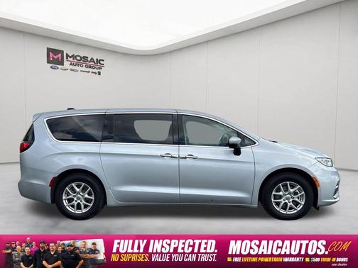 Silver Mist Clearcoat 2023 Chrysler Pacifica Touring L