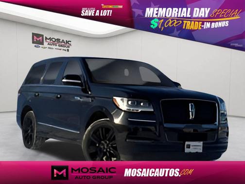 Infinite Black Metallic Clearcoat 2024 Lincoln Navigator Reserve