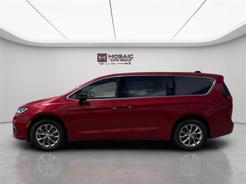 2025 Chrysler Pacifica L