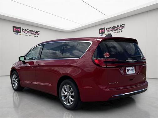 2025 Chrysler Pacifica L