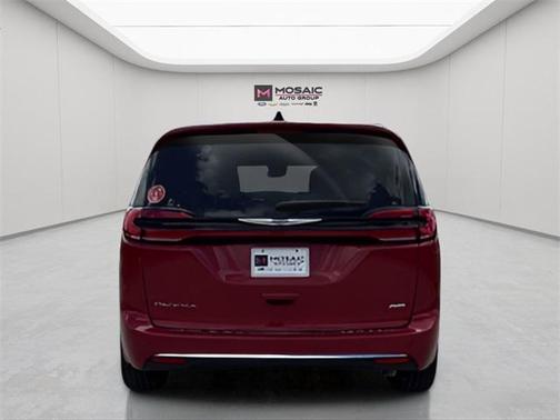 2025 Chrysler Pacifica L