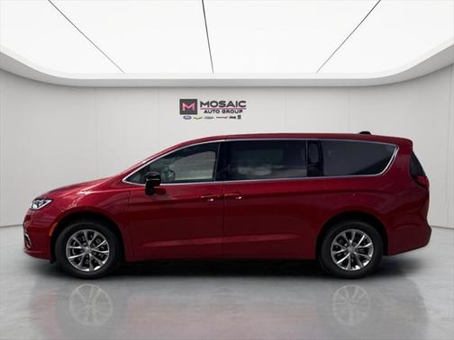 2025 Chrysler Pacifica L