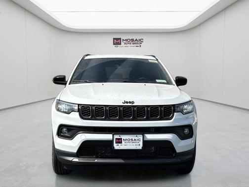 Bright White Clearcoat 2026 Jeep Compass Latitude