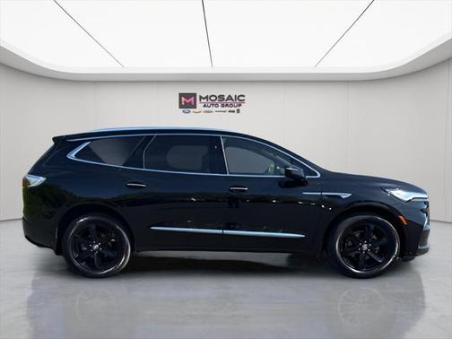 2024 Buick Enclave Essence AWD