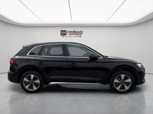 2024 Audi Q5 45 Komfort