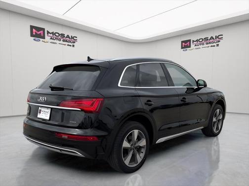 2024 Audi Q5 45 Komfort