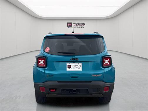 2022 Jeep Renegade Trailhawk