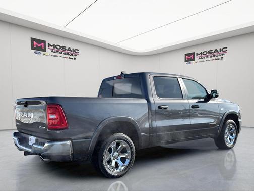 Granite Crystal Metallic Clearcoat 2026 RAM 1500 Big Horn/Lone Star