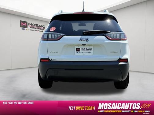 Bright White Clearcoat 2019 Jeep Cherokee Latitude Plus