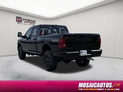 Diamond Black Crystal Pearlcoat 2026 RAM 2500 Big Horn Crew Cab 4x4 6'4' Box