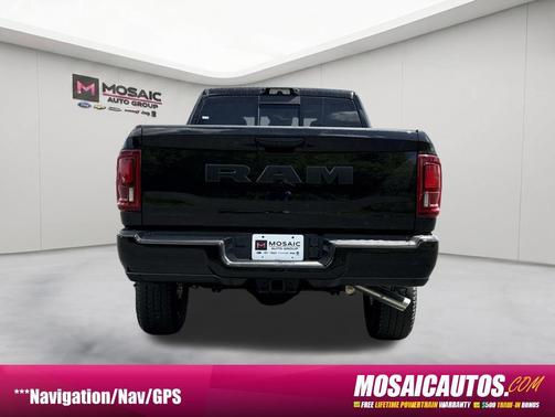 Diamond Black Crystal Pearlcoat 2026 RAM 2500 Big Horn Crew Cab 4x4 6'4' Box